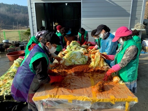 장동면 사랑의 김장나눔 (2).jpg